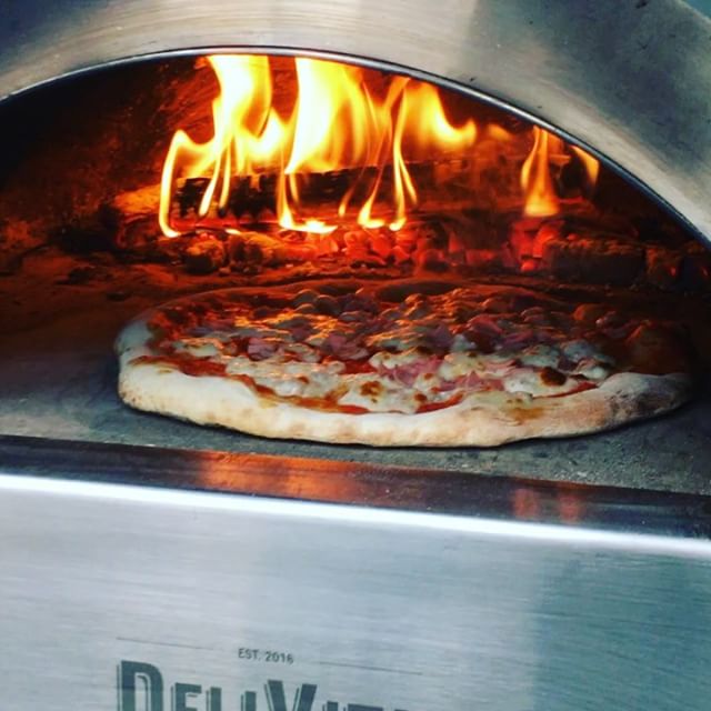 Delivita Pizza Oven