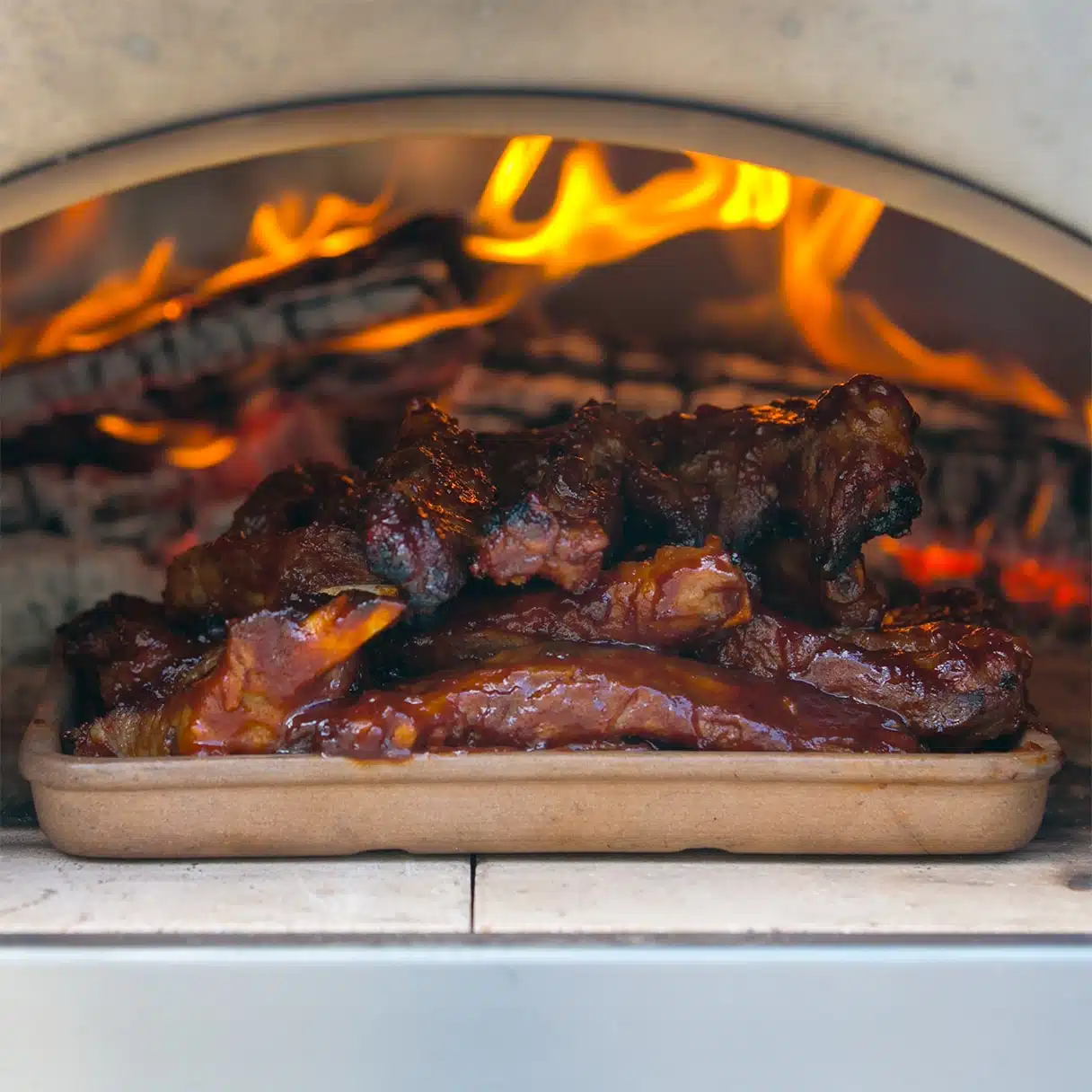 Outdoor garden tabletop pizza oven