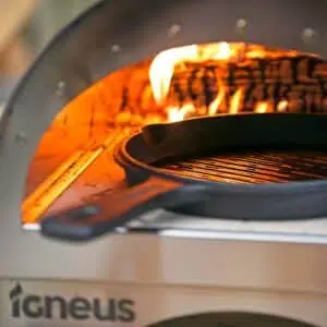 Igneus cast iron pans - Igneus wood fired pizza ovens 2 part set