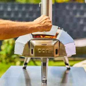 Ooni Karu 12 multi fuel pizza oven
