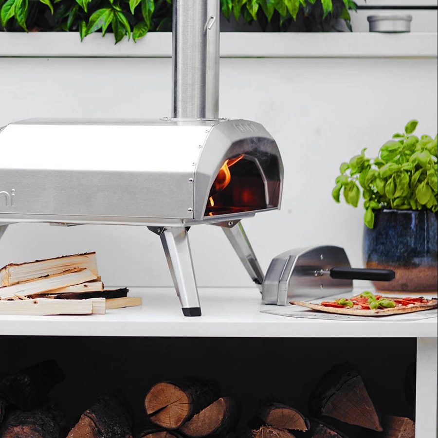 Ooni Karu 12 portable wood fired pizza oven