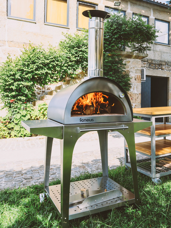 Igneus pizza oven stand
