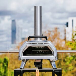 Ooni Karu 16 portable multi fuel pizza oven