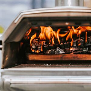 Ooni Karu 16 portable multi fuel pizza oven