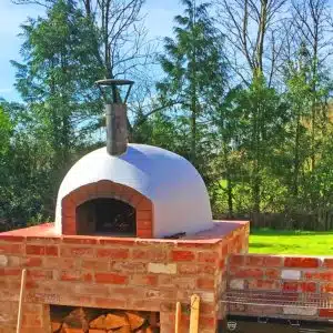 Igneus Ceramiko 760 wood fired pizza oven