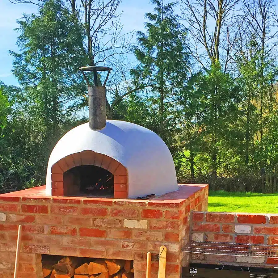 Igneus Ceramiko 760 wood fired pizza oven