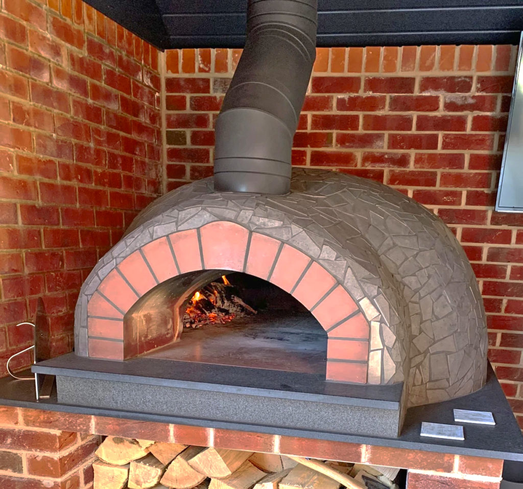 Igneus Ceramiko Pro 1000 pizza oven