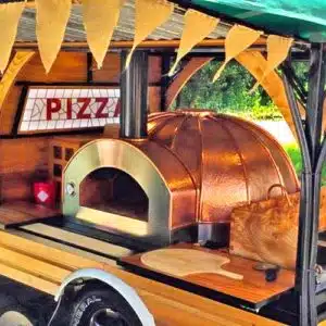 Igneus Ceramiko Pro 1000 wood fired pizza oven