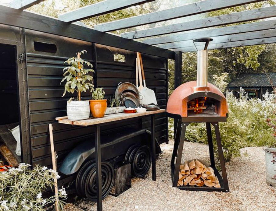 Igneus Ceramiko pizza oven