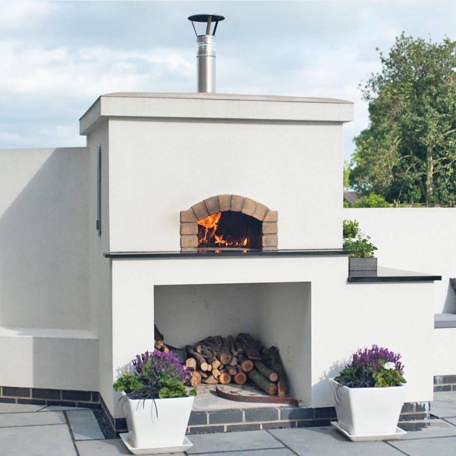 commercial outdoor garden and indoor pizza oven