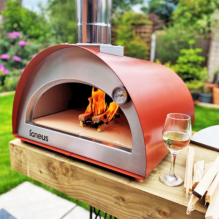 Igneus Bambino wood fired pizza oven