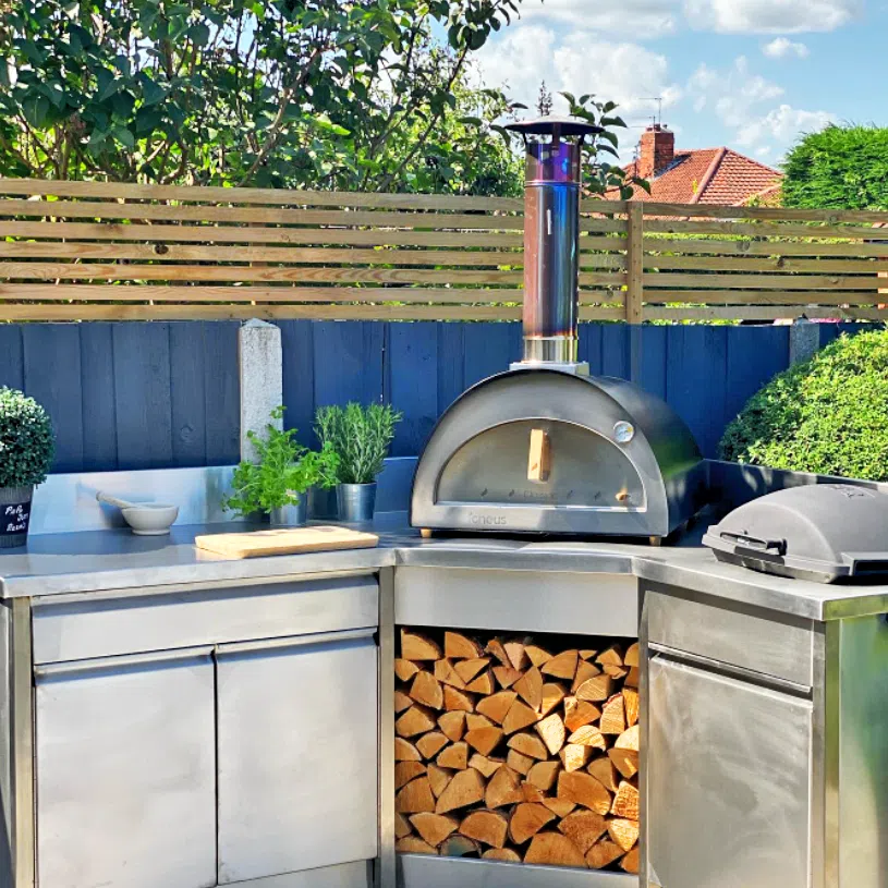 Igneus Classico wood fired pizza oven in matt black