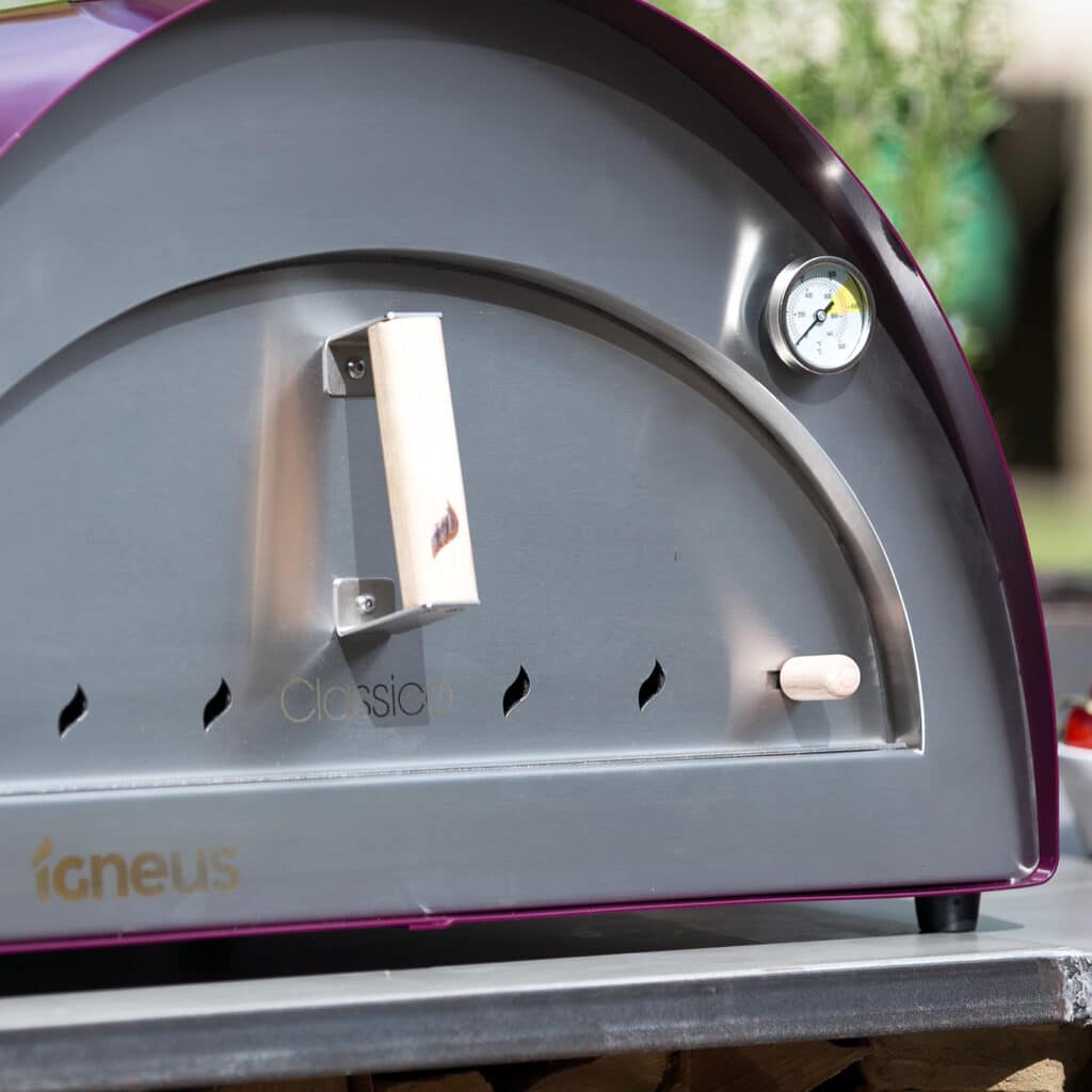 Igneus Classico wood fired pizza oven