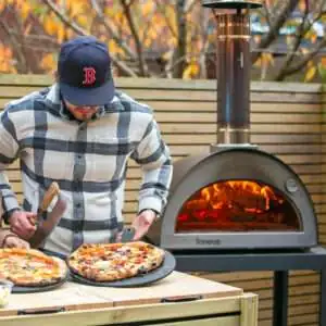 Igneus Classico wood fired pizza oven - home pizza oven - fresh pizza