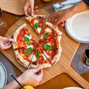 16 inch Ooni Bamboo Pizza Peel and serving board - pizza oven accessories - the pizza oven shop uk