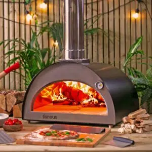 Igneus Classico wood fired garden pizza oven - lifestyle shot - UK