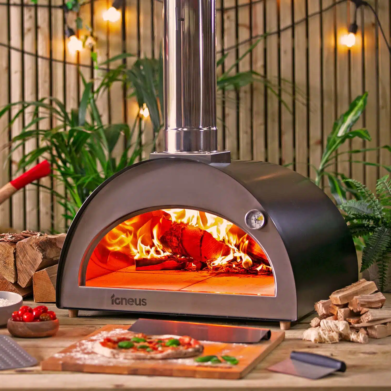 Igneus Classico wood fired garden pizza oven - lifestyle shot - UK