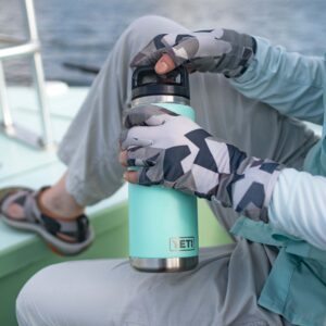 YETI Rambler Water Bottle 26oz