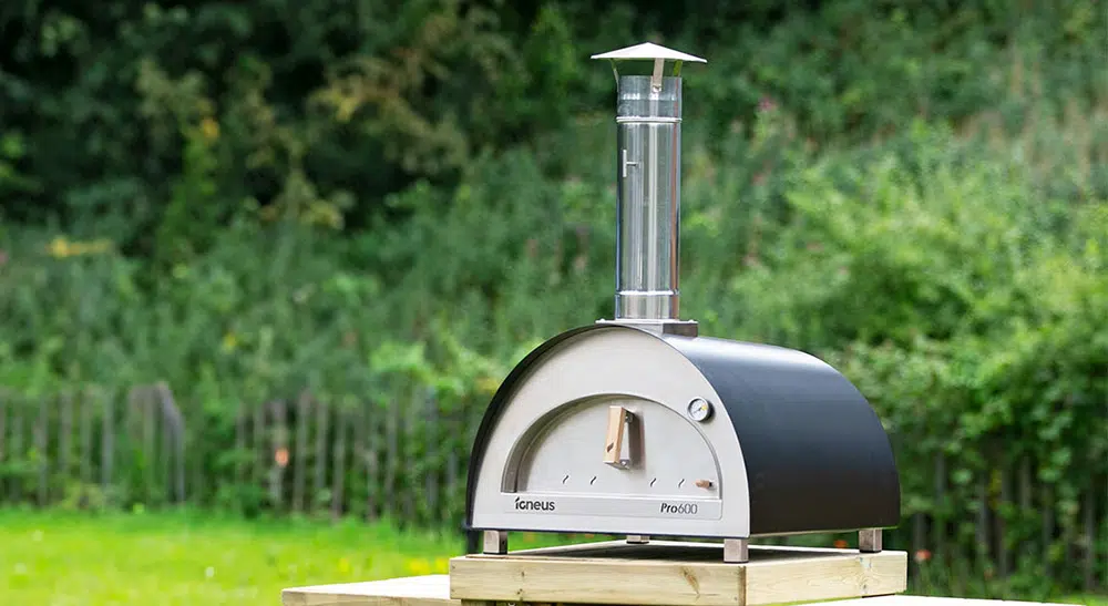 Igneus Pro 600 wood fired pizza oven - Black Friday Pizza Oven Deal