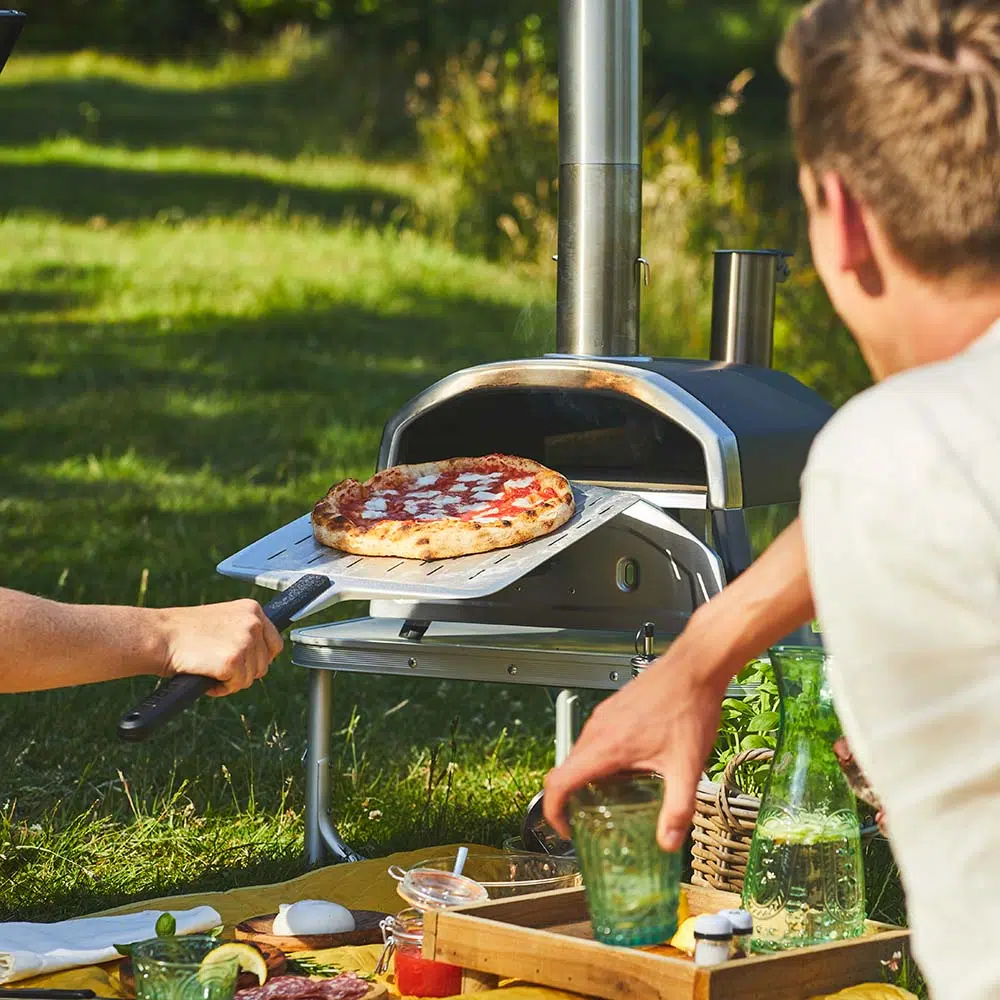 Ooni Fyra 12 wood pellet pizza oven