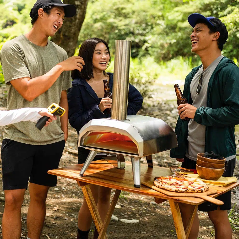 Ooni Karu 12 multi fuel pizza oven