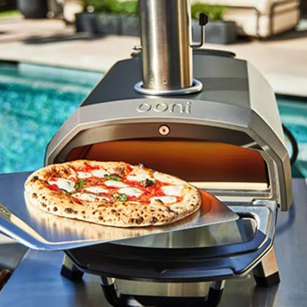 Ooni Karu 12G multi fuel pizza oven