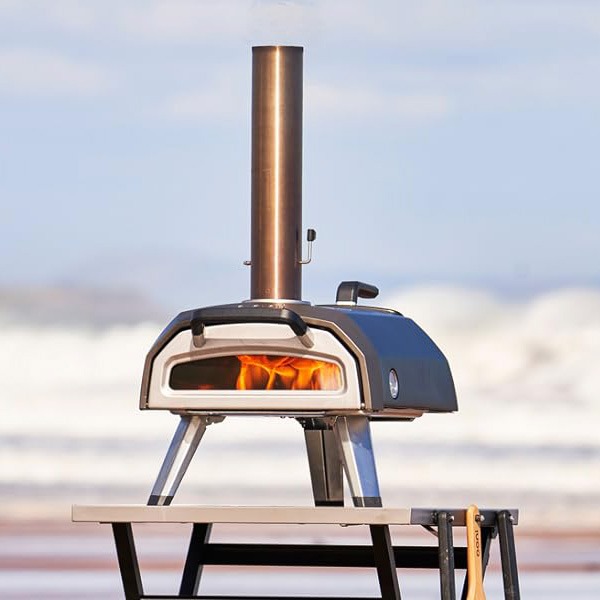 Ooni Karu 12G portable multi-fuel pizza oven