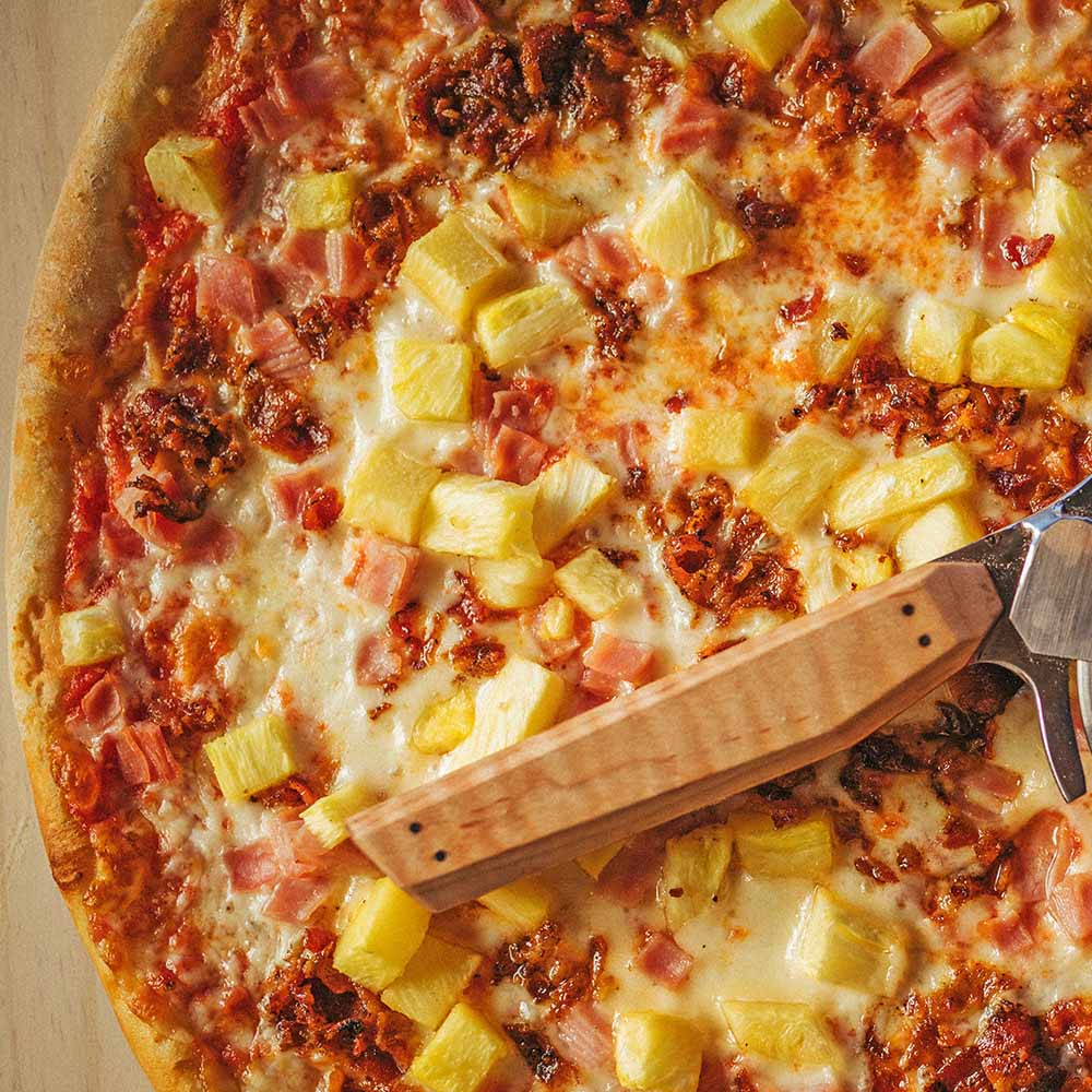 Hawaiian pizza recipe - pizza oven recipes -