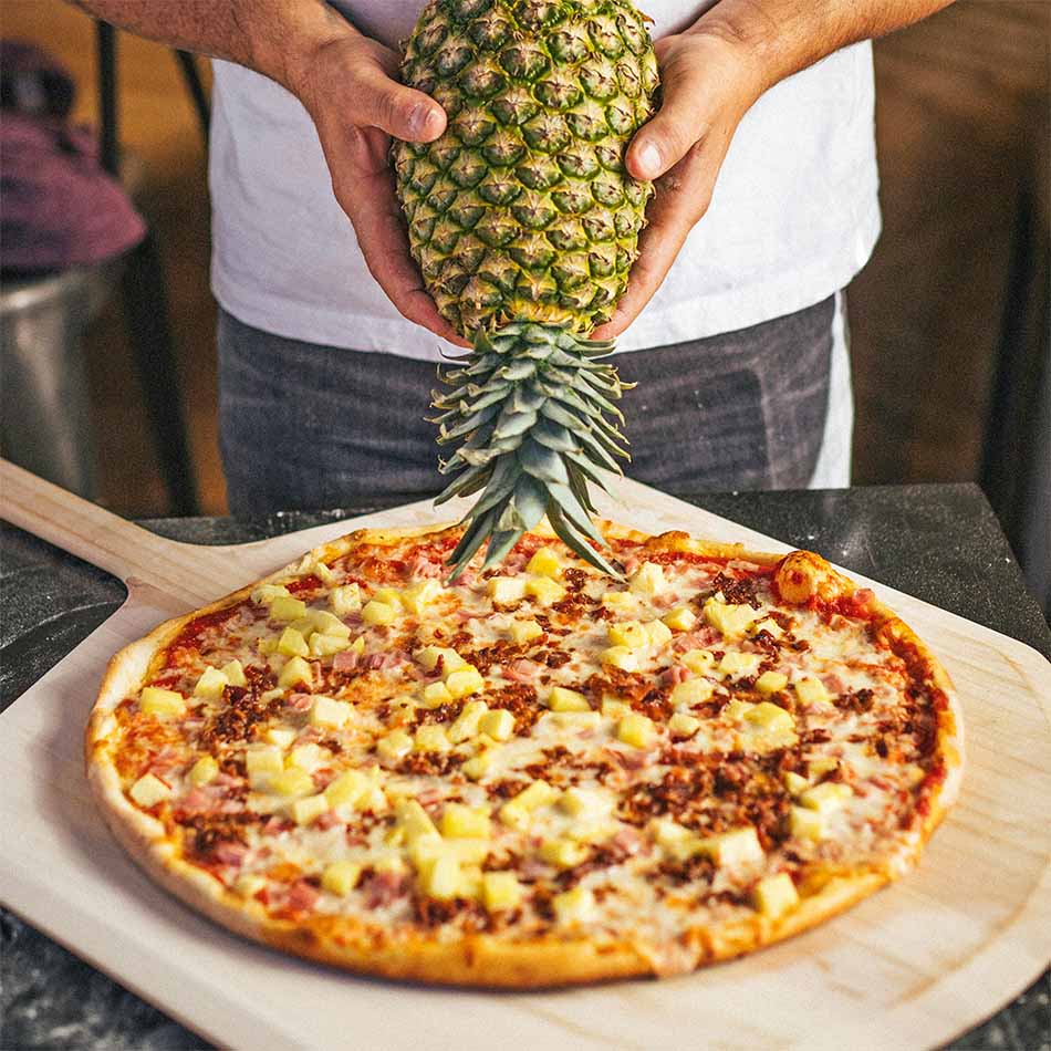 Hawaiian pizza recipe - pizza oven recipes -