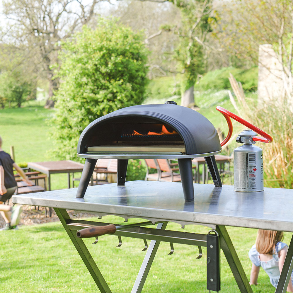 DeliVita Diavolo Gas Fired Pizza Oven - Life Style